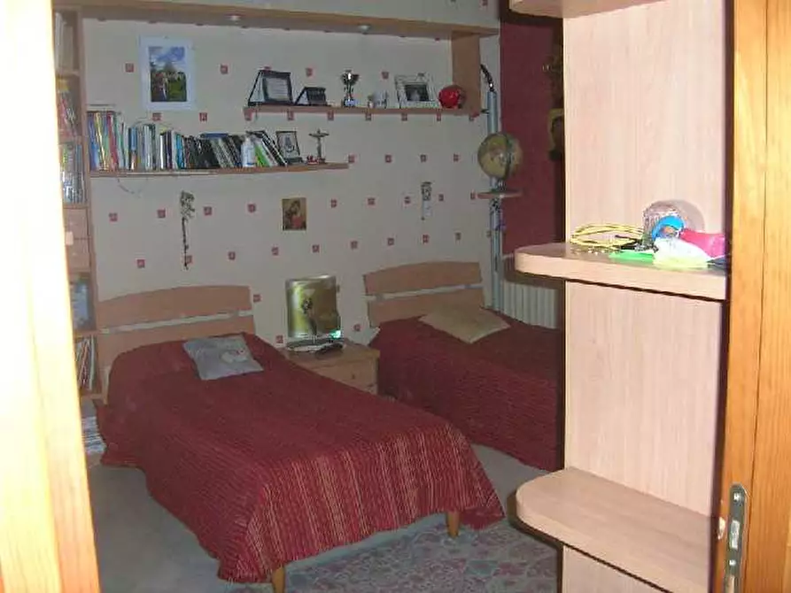 Immagine 7 di Appartamento in vendita  a Biancavilla
