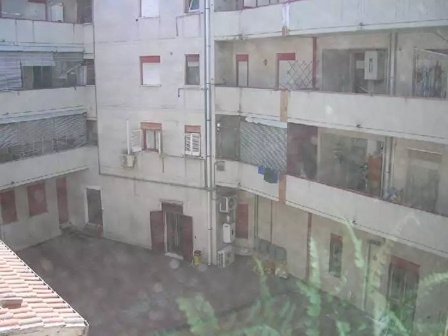 Immagine 7 di Appartamento in vendita  in P.zza saragat a Adrano
