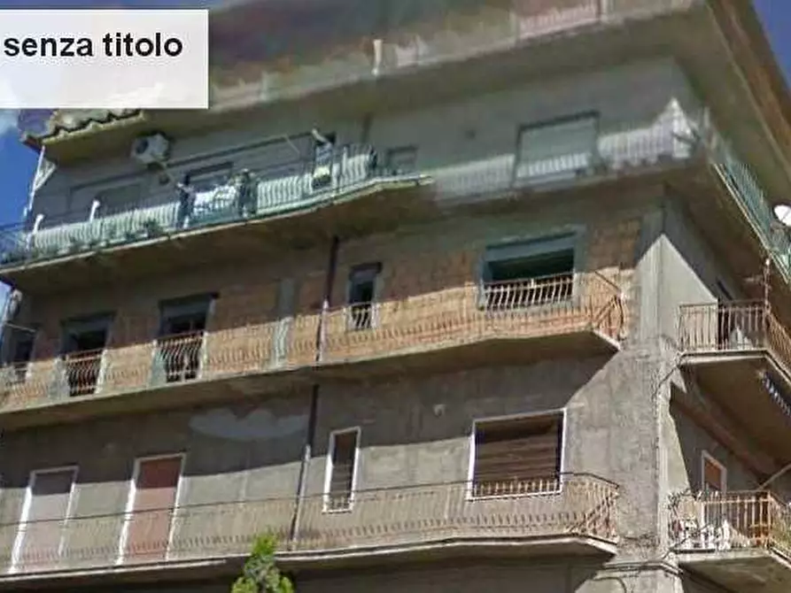Immagine 6 di Appartamento in vendita  a Biancavilla