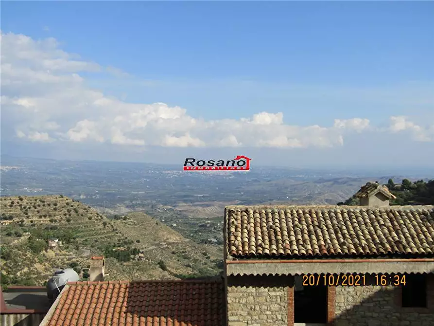 Immagine 6 di Appartamento in vendita  in Via giulio cesare a Centuripe