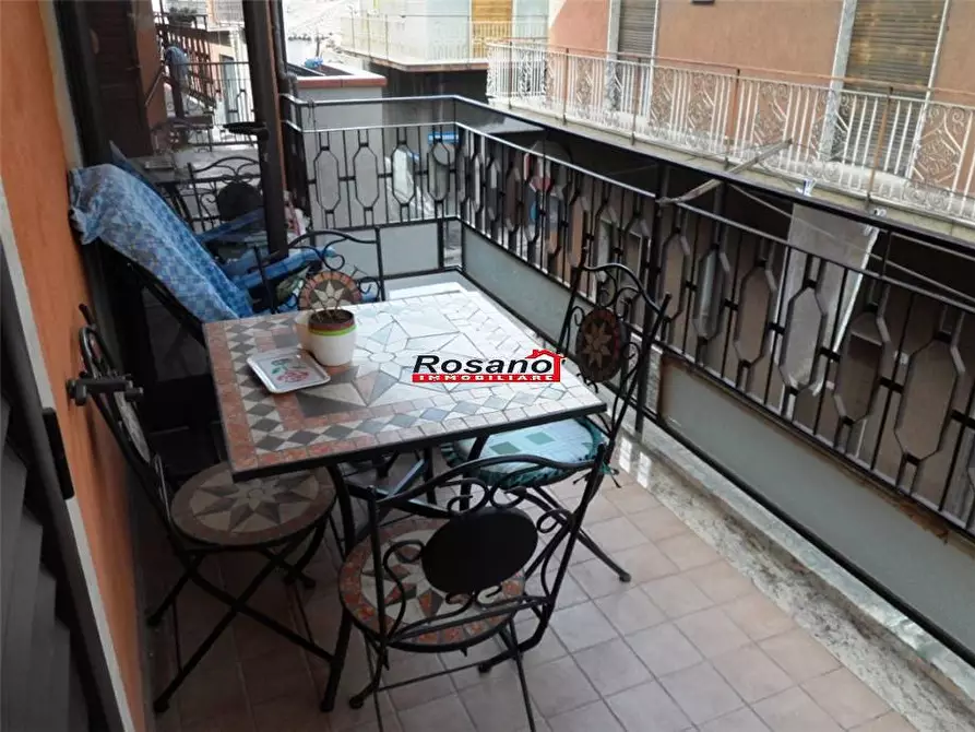 Immagine 7 di Appartamento in vendita  in Via FALLICA a Biancavilla