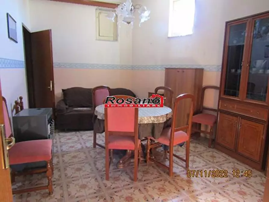 Immagine 6 di Villa in vendita  in Via LATINA a Biancavilla