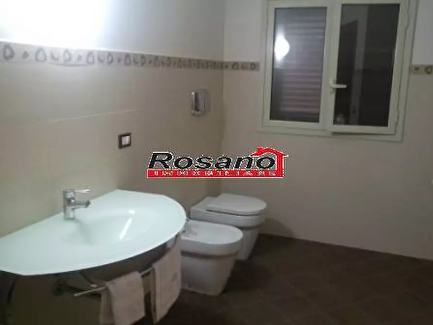 Immagine 8 di Villa in vendita  in Via ALDO MORO a Santa Maria Di Licodia