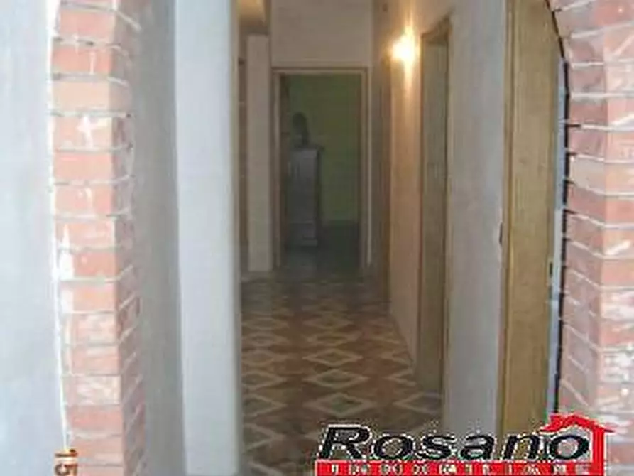 Immagine 6 di Attività commerciale in vendita  in V.le DEI FIORI a Biancavilla