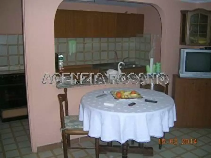 Immagine 9 di Villa in vendita  in Via via texas a Biancavilla