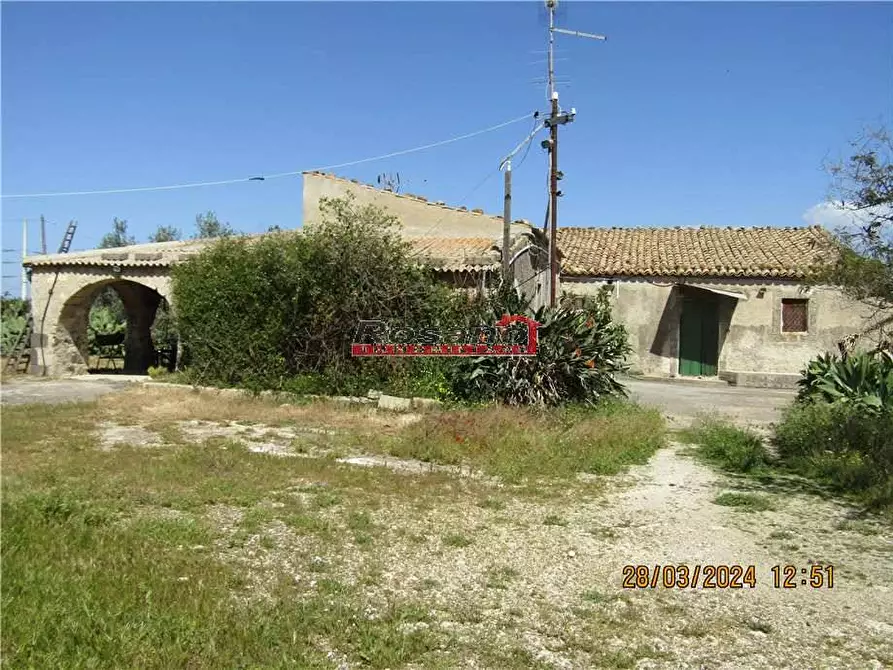 Immagine 9 di Villa in vendita  a Catania