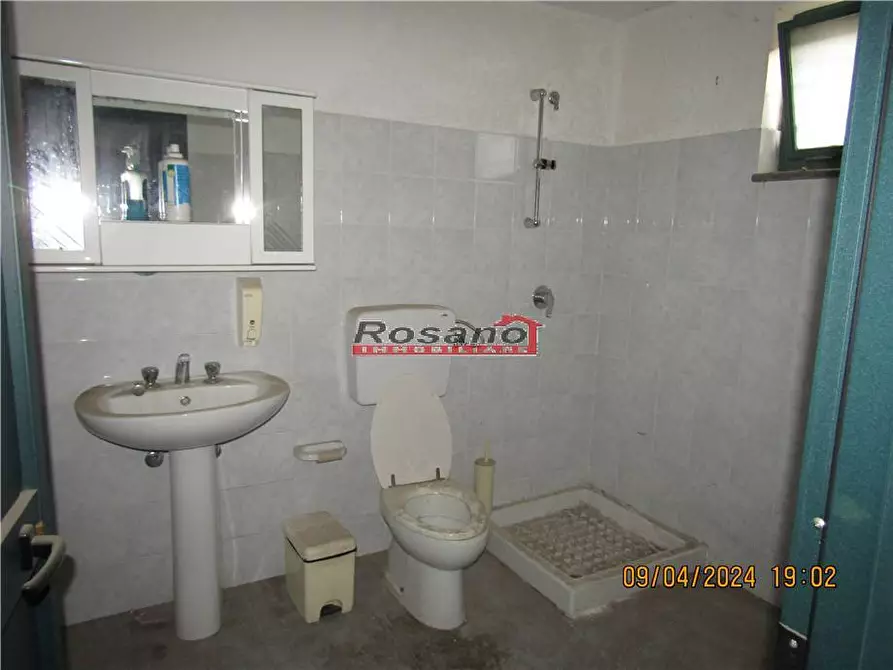 Immagine 8 di Attività commerciale in vendita  in Via Cavaliere Bosco a Santa Maria Di Licodia