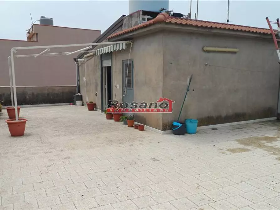 Immagine 6 di Villa in vendita  in Via via poggio rosso a Biancavilla