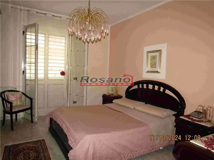 Immagine 8 di Villa in vendita  in Via lussemburgo a Biancavilla