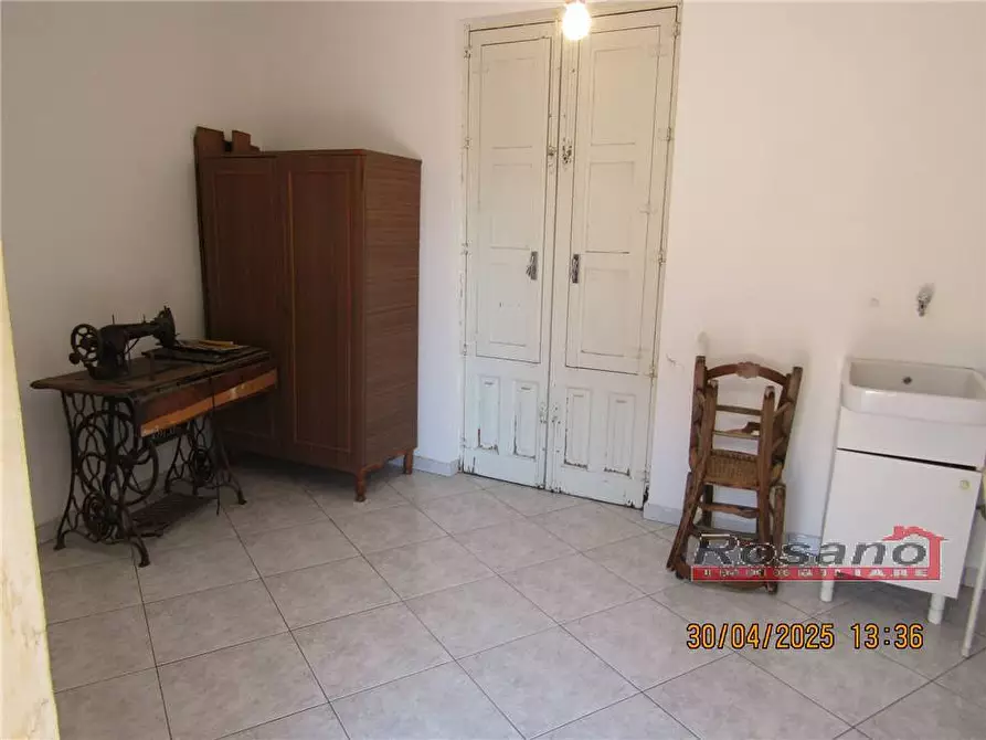 Immagine 6 di Villa in vendita  in Via ETNEA a Biancavilla