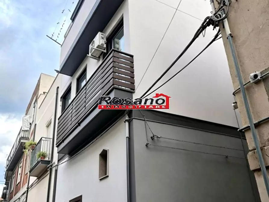 Immagine 6 di Villa in vendita  in Via ETNEA a Biancavilla