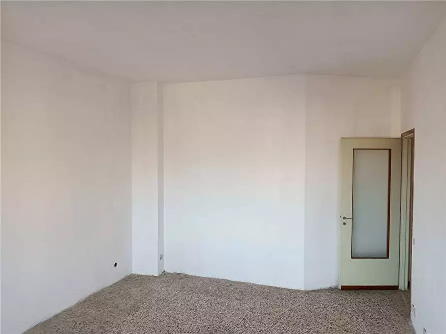 Immagine 6 di Appartamento in vendita  a Casale Monferrato