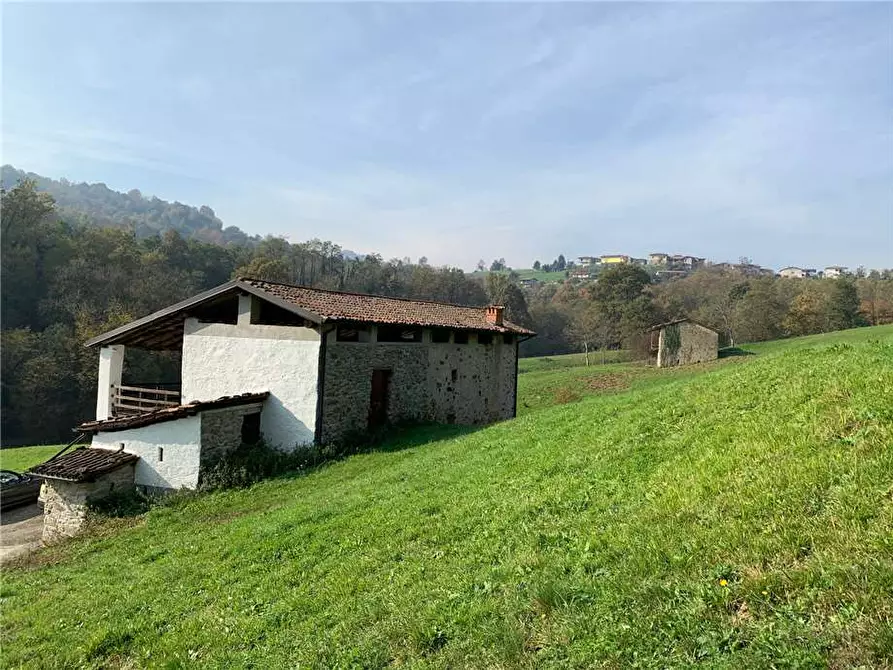 Immagine 13 di Rustico / casale in vendita  in Loc. Nembra sotto, 10 a Adrara San Martino