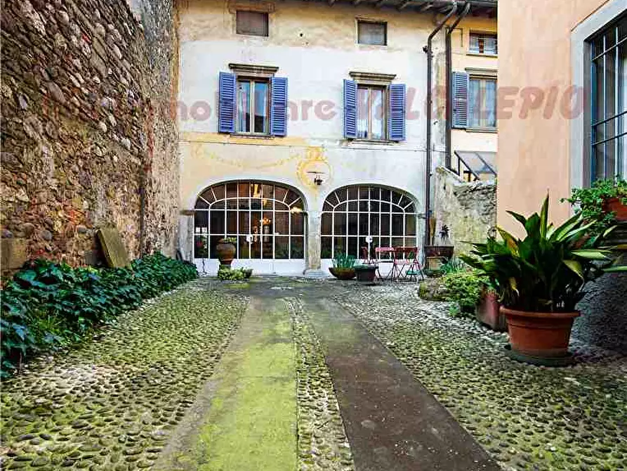 Immagine 18 di Villa in vendita  in Via Roma, 35 a Castelli Calepio