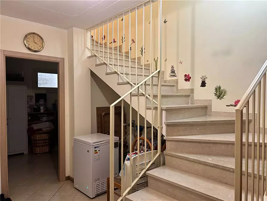Immagine 19 di Villa in vendita  in Via Francesco Nullo, 3 a Villongo