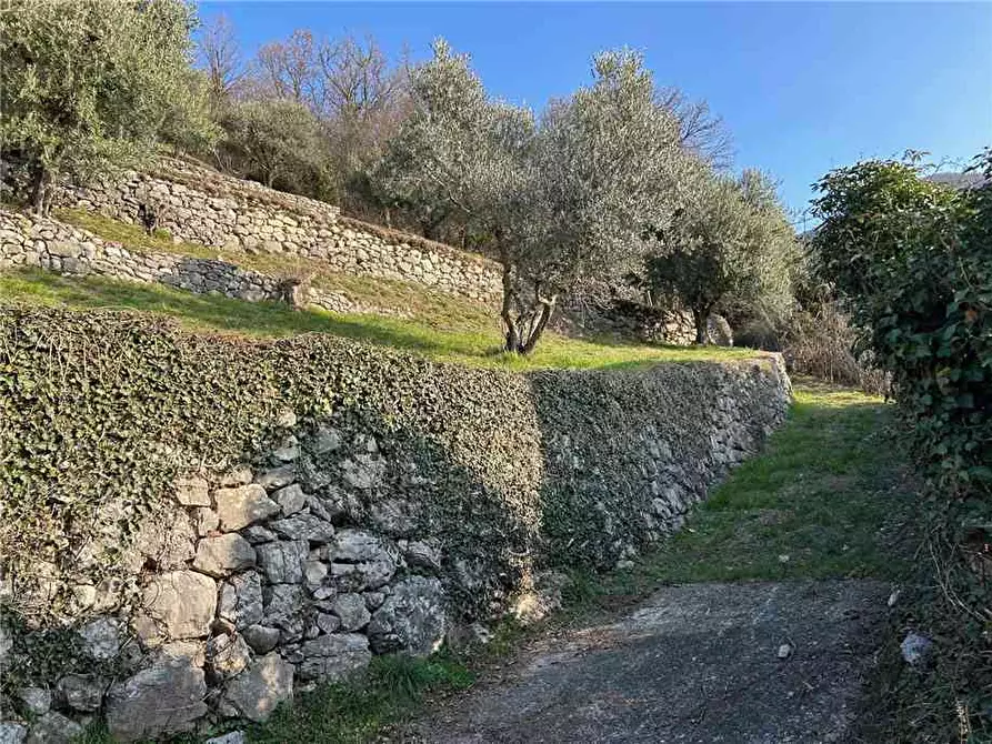 Immagine 16 di Terreno in vendita  in Via Vasti di Sopra, 10 a Predore