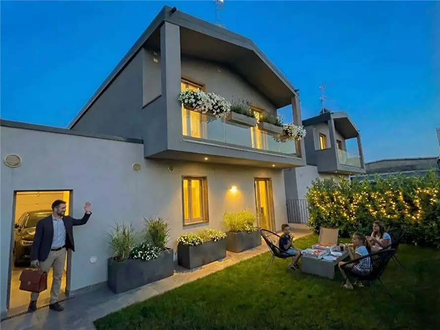 Immagine 19 di Villa in vendita  in Via Gioacchino Rossini, snc a Telgate