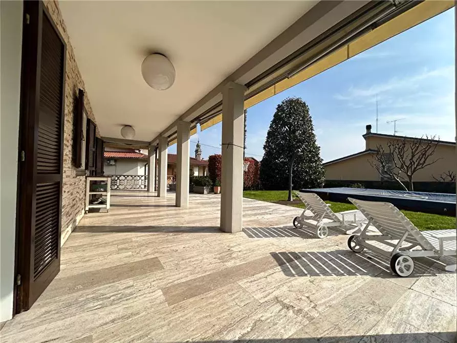Immagine 18 di Villa in vendita  in Via Pelabrocco, 23 a Castelli Calepio