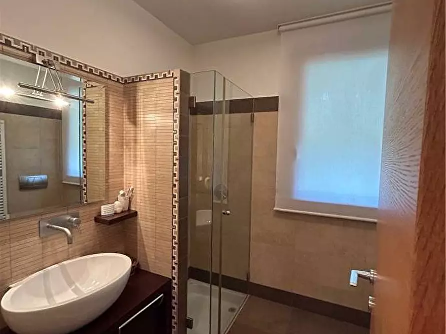 Immagine 17 di Villa in vendita  in Via Isacco e Febo Arcangeli a Sarnico