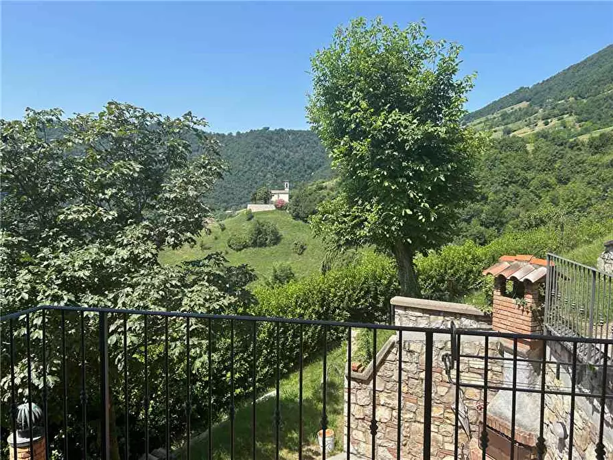Immagine 19 di Stabile in vendita  in Via Pennini a Adrara San Martino