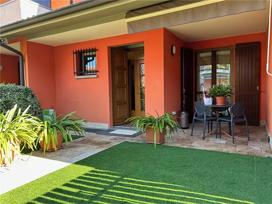 Immagine 18 di Villa in vendita  in Via Don Andreoletti, 17 a Villongo