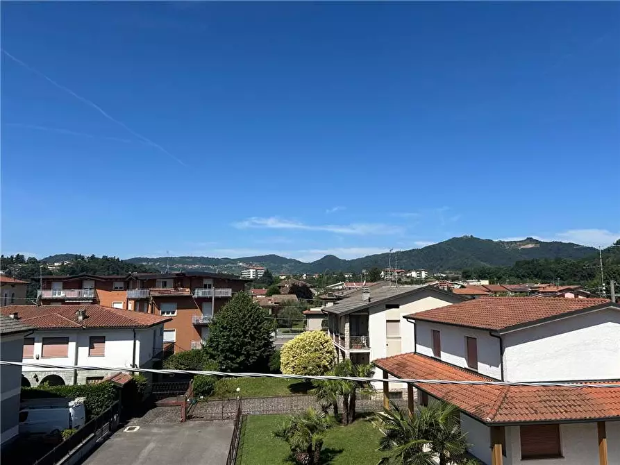 Immagine 17 di Appartamento in vendita  in Via Manzoni, 8 a Sarnico