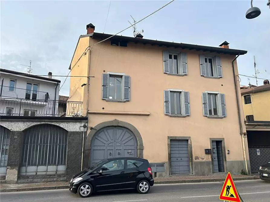 Immagine 19 di Appartamento in vendita  in Via Roma, 37 a Castelli Calepio