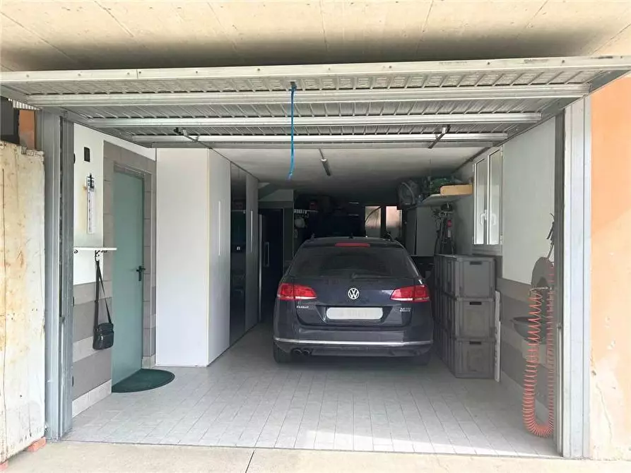 Immagine 17 di Villa in vendita  in Via Pietra a Viadanica