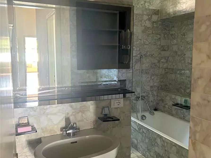 Immagine 17 di Appartamento in vendita  a Palazzolo Sull'oglio