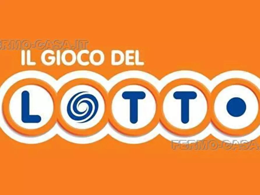 Immagine 6 di Attività commerciale in vendita  in Via aprutina, 55 a Altidona