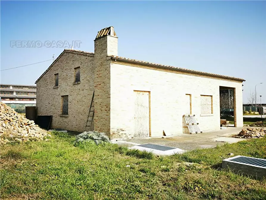 Immagine 17 di Villa in vendita  in Via Quintiliani, 60 a Fermo