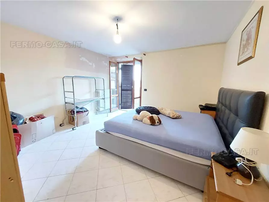 Immagine 30 di Villa in vendita  in Via Giacomo Leopardi, 8 a Ortezzano