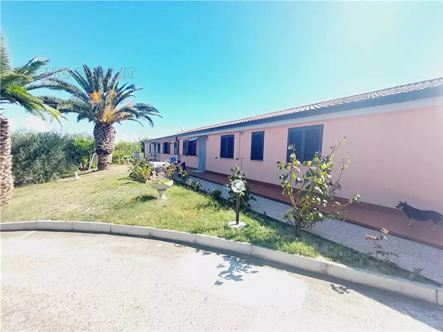Immagine 38 di Villa in vendita  in Via cugnolo, 4 a Fermo