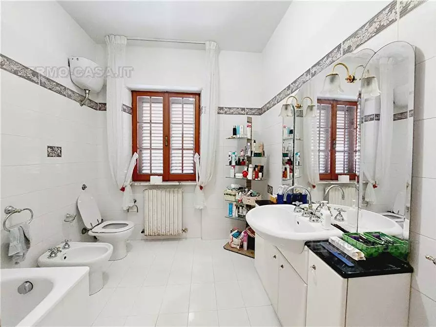 Immagine 20 di Villa in vendita  in Loc. Contrada San Girolamo, 15 a Fermo