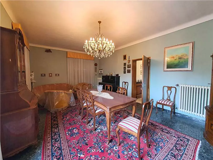 Immagine 38 di Villa in vendita  in V.le trieste, 26 a Montottone