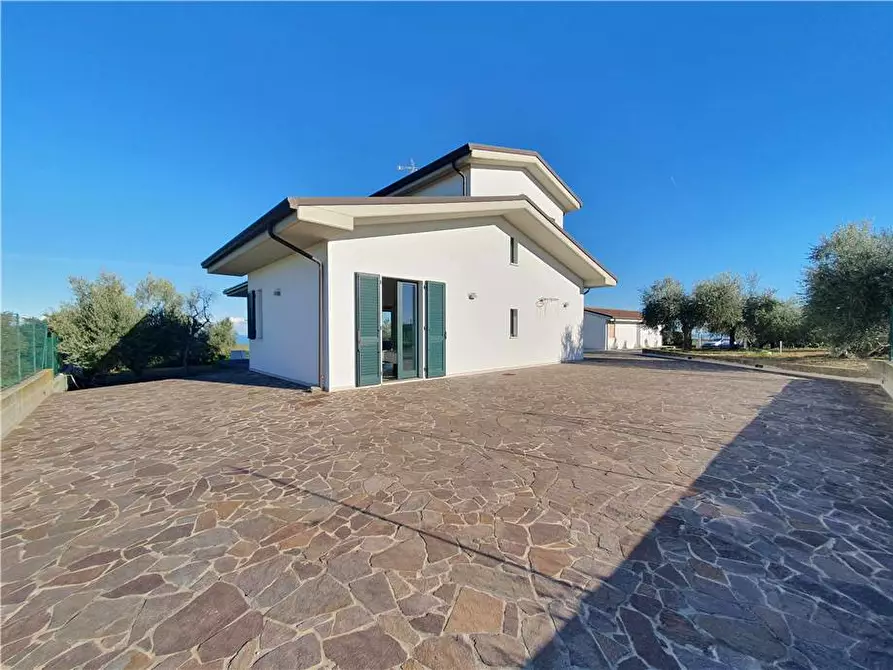 Immagine 39 di Villa in vendita  in V.le sp2 a Lapedona