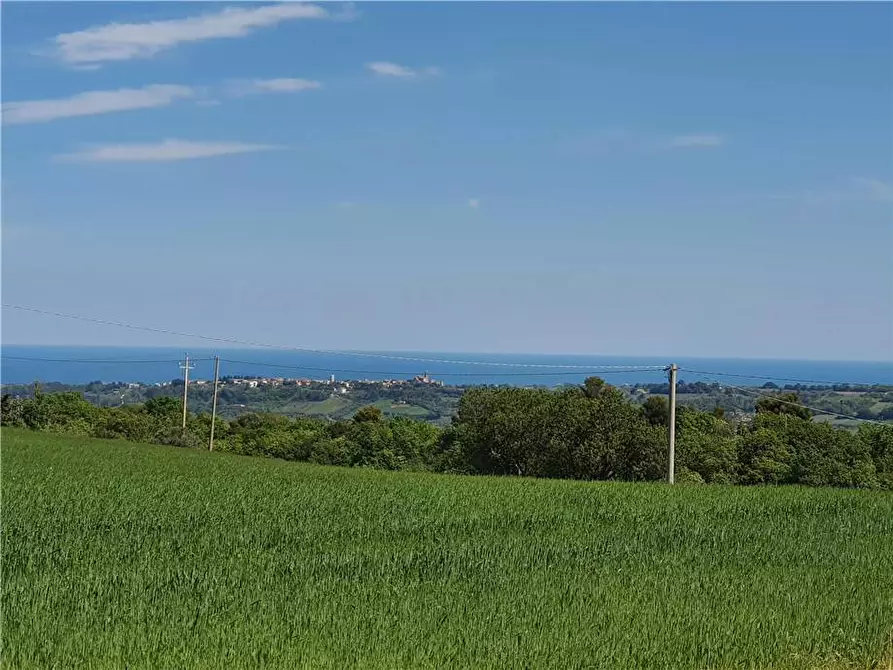 Immagine 37 di Terreno in vendita  in Via monti di Monterubbiano a Lapedona