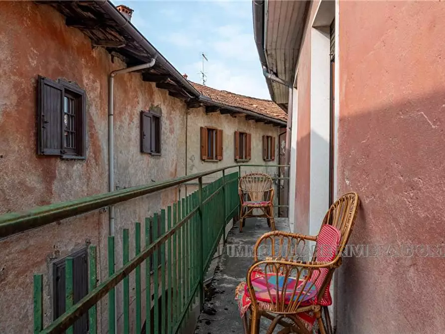 Immagine 36 di Rustico / casale in vendita  a Miasino