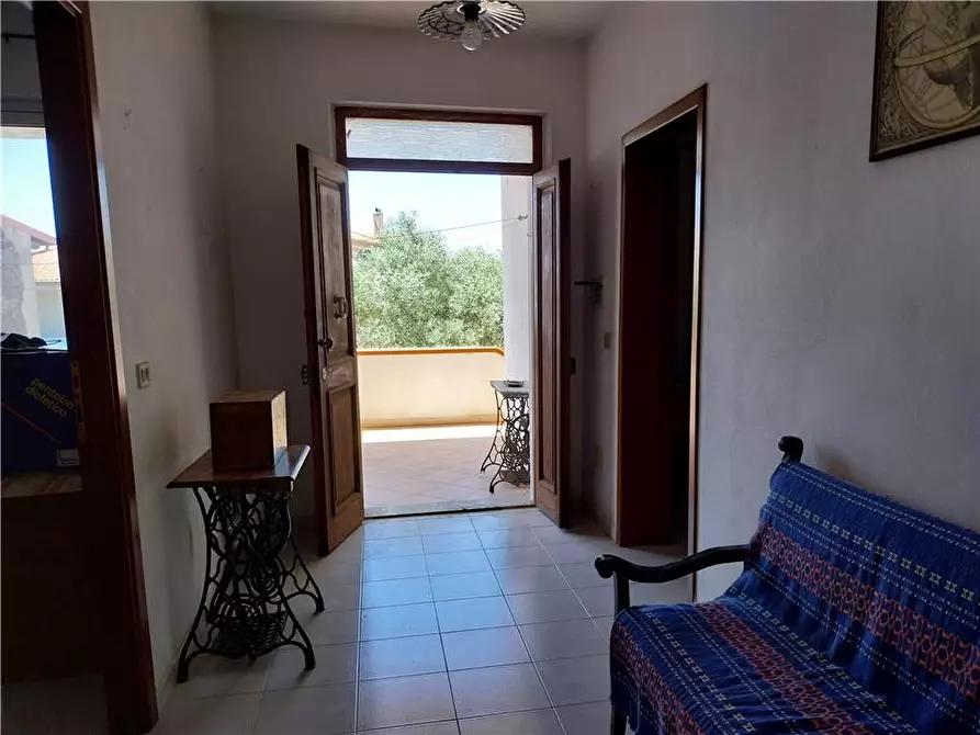 Immagine 8 di Villa in vendita  a Solarussa