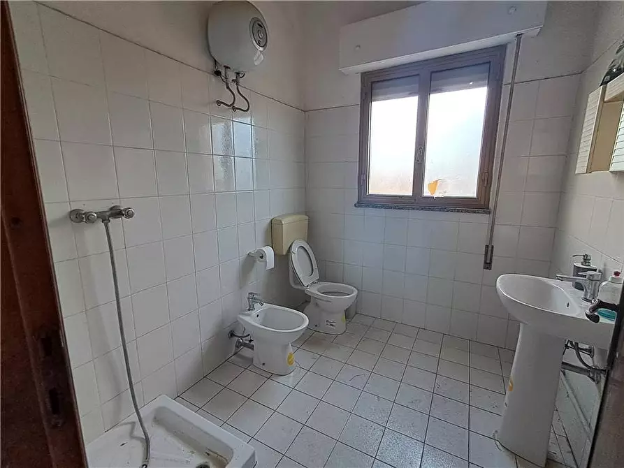 Immagine 7 di Attività commerciale in vendita  a Solarussa