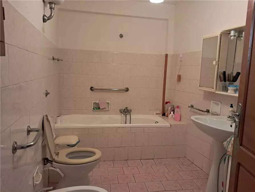 Immagine 8 di Villa in vendita  a Ollastra