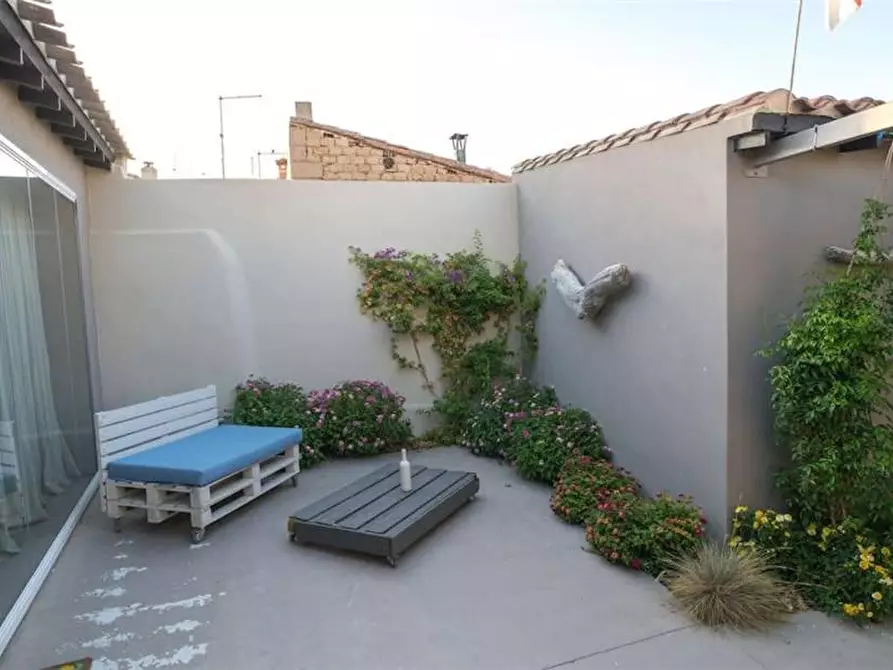 Immagine 8 di Villa in vendita  a Nurachi