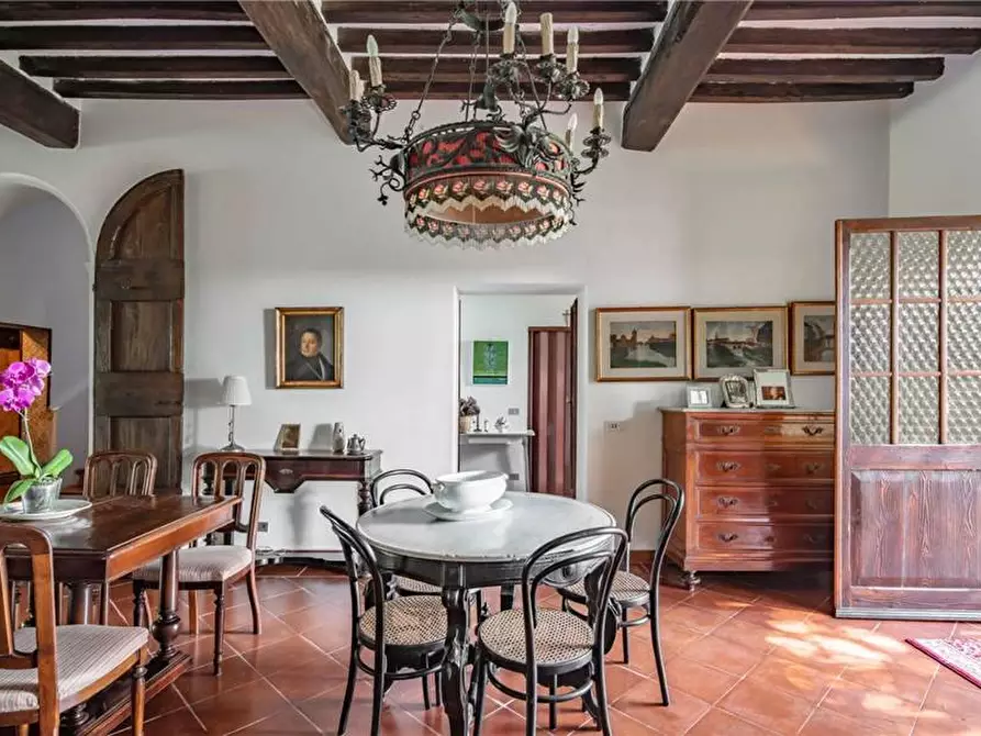 Immagine 37 di Rustico / casale in vendita  a Cento
