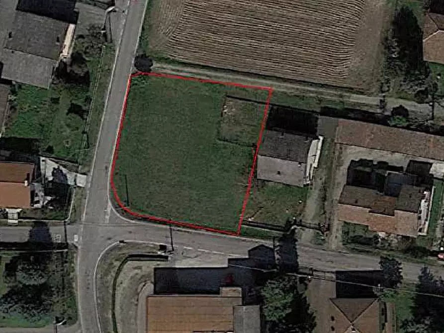 Immagine 2 di Terreno in vendita  a Mezzanino