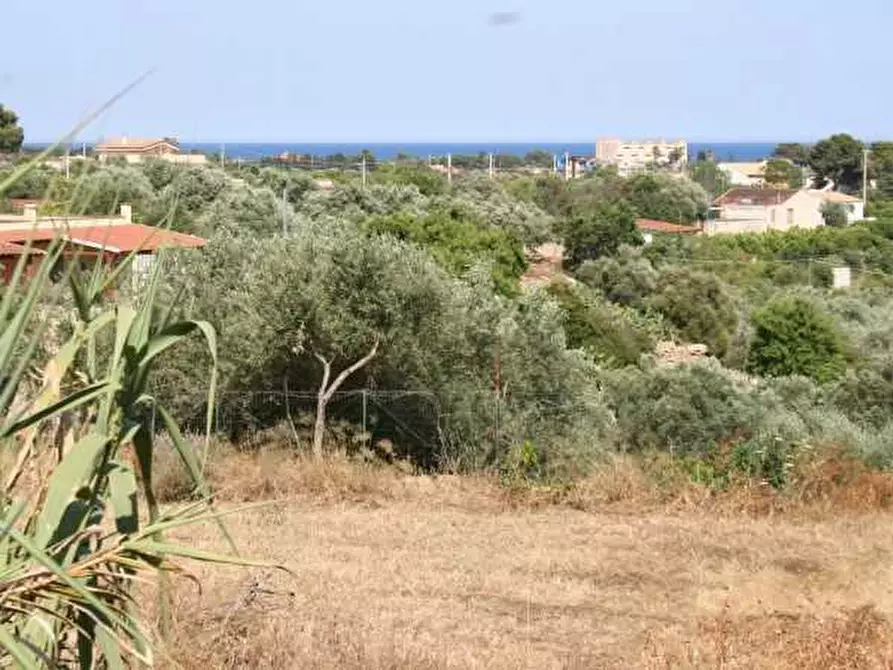 Immagine 15 di Villa in vendita  in Via san michele Arcangelo, sn a Noto