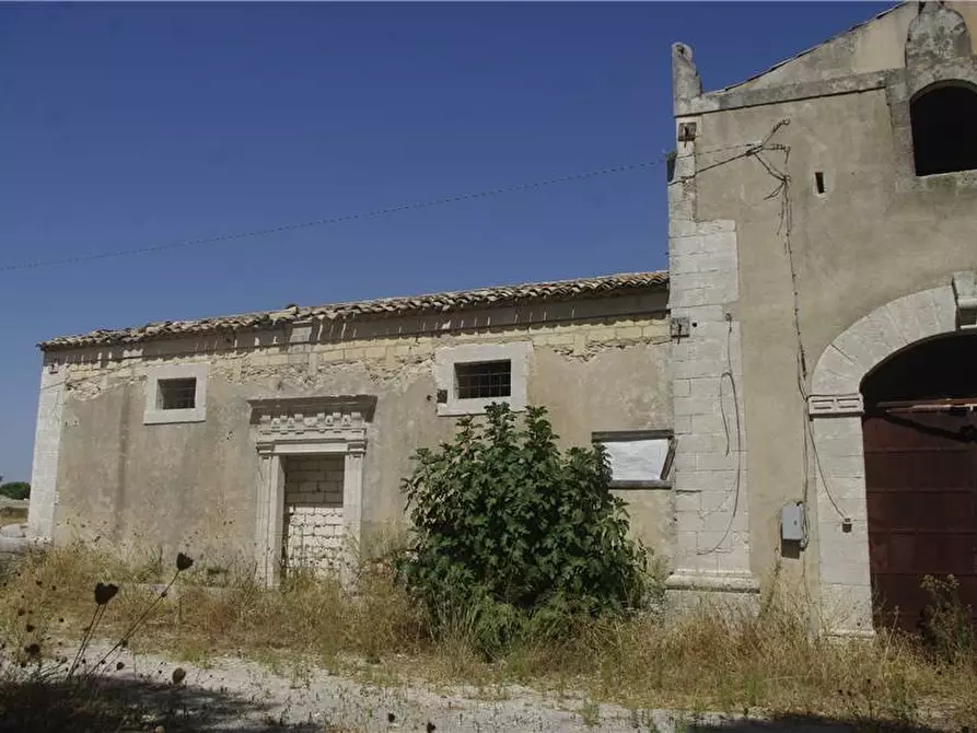 Immagine 16 di Castello in vendita  in Loc. C/DA FRIGINTINI, SN a Modica