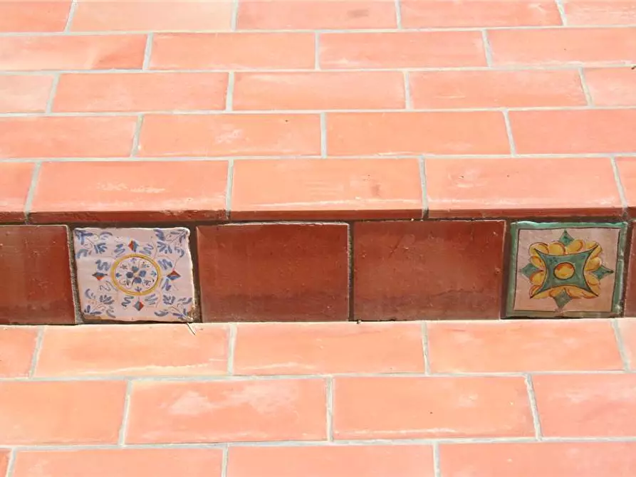 Immagine 15 di Attività commerciale in vendita  in Via C/DA ZISOLA, SN a Noto