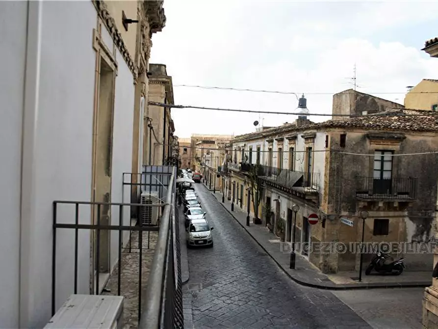 Immagine 14 di Casa bifamiliare in vendita  in Via VIA PRINCIPE UMBERTO, 55/57 a Noto