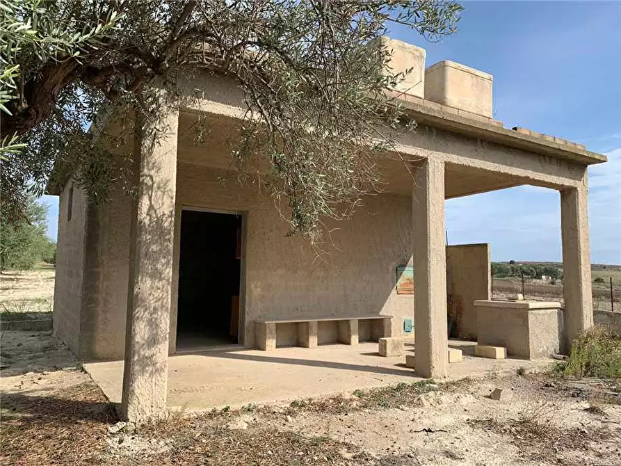 Immagine 12 di Terreno in vendita  in Via CDA BARONI a Noto