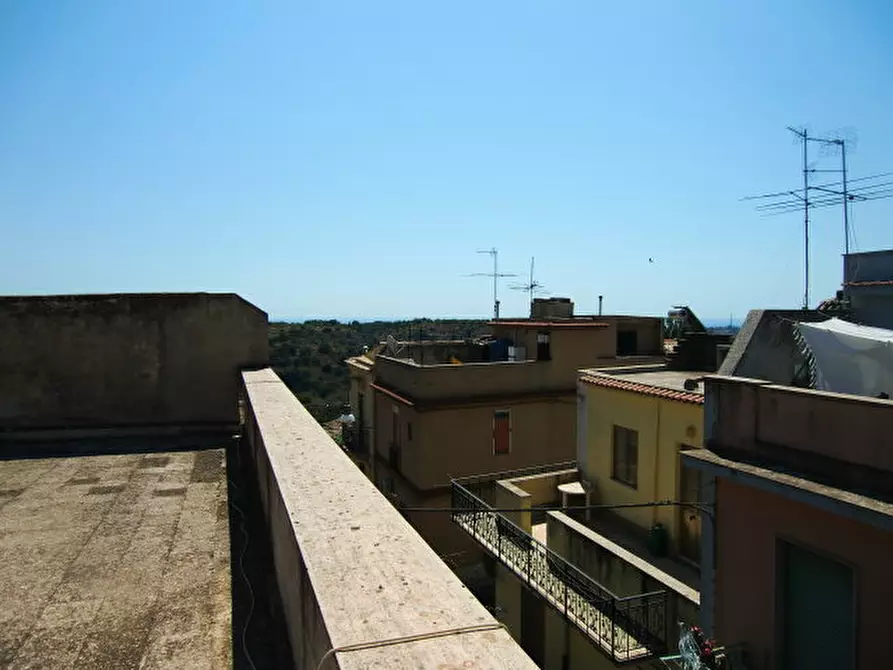 Immagine 15 di Villa in vendita  in Via BARBIERI, 116 a Noto